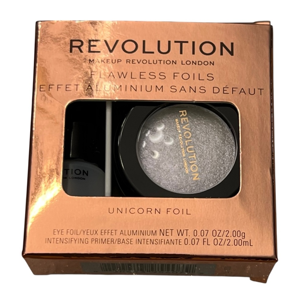 REVOLUTION Flawless Foils Eyeshadow Palette Unicorn Foils